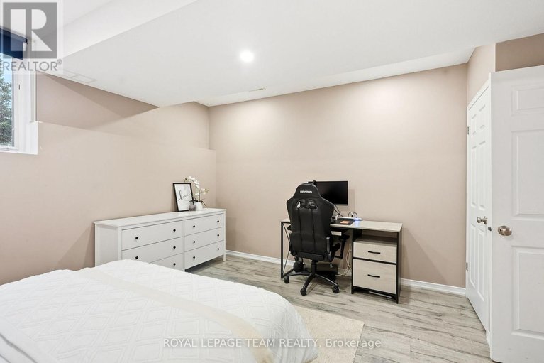 29069531/104-fir-lane/kemptville/north-grenville/ontario/K0G1J0_19