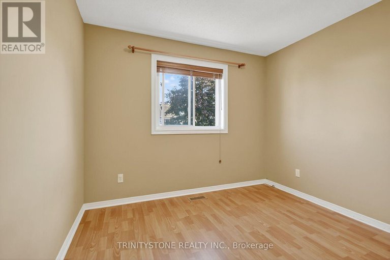 28977788/11-whalings-circle/stittsville-central/ottawa/ontario/K2S1S4_36