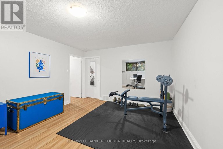 29024109/767b-ridgewood-avenue/mooneys-bayriverside-park/ottawa/ontario/K1V6M8_27