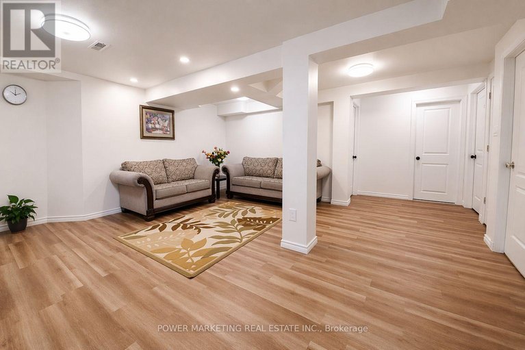 29633668/29-taj-court/hunt-club-park/ottawa/ontario/K1G5K7_31