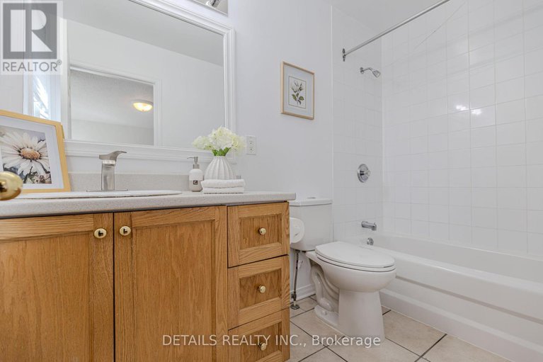 29074499/2592-crosscut-terrace/emerald-woodssawmill-creek/ottawa/ontario/K1T4A1_20