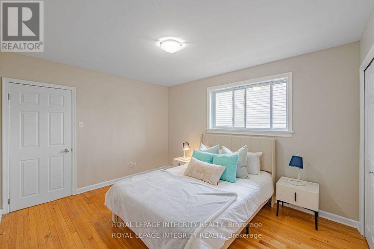 28557939/1695-gage-crescent-n/bel-air-heights/ottawa/ontario/K2C0Z7_15