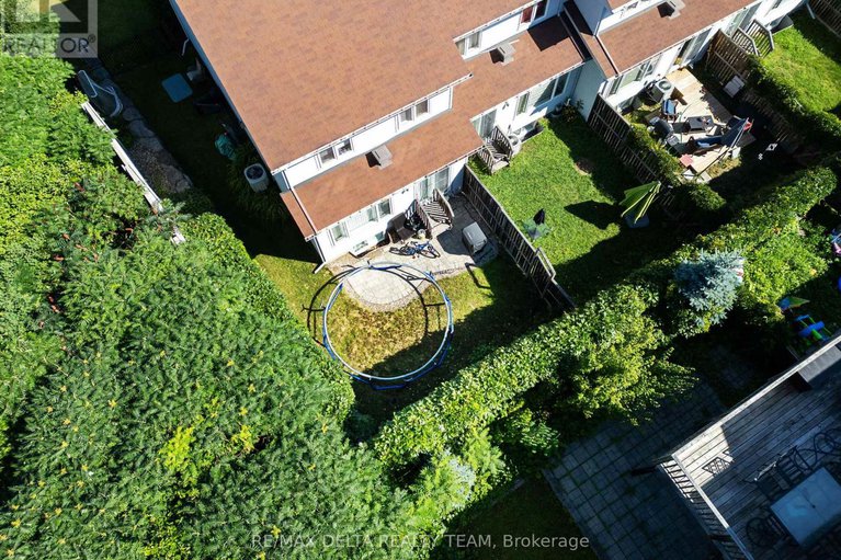 28629254/135-challenge-crescent/springridgeeast-village/ottawa/ontario/K4A0T9_10
