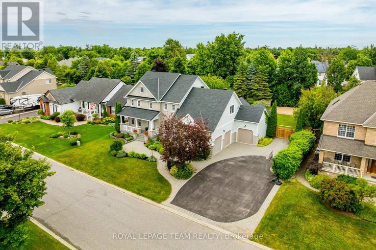 28541341/10-beechgrove-gardens/stittsville-south/ottawa/ontario/K2S1W5_1