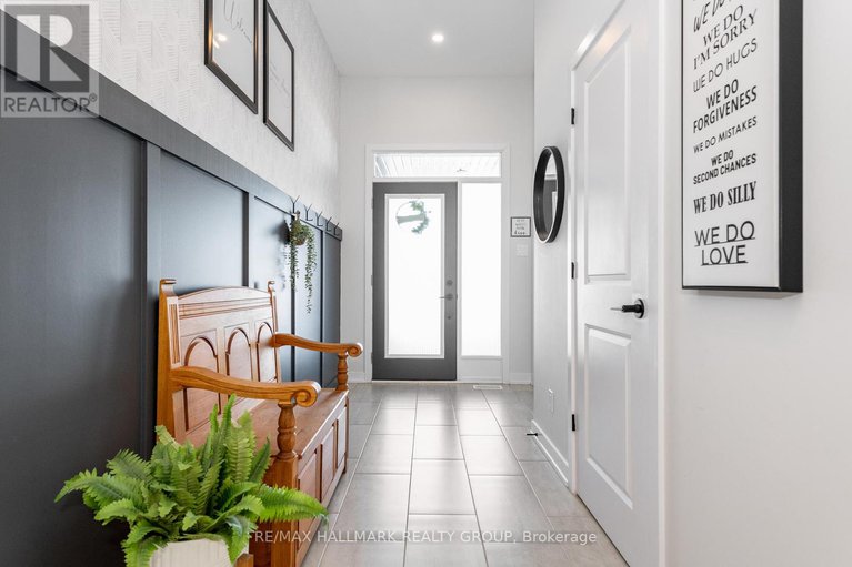 29405995/2260-copperhead-street/mer-bleuebradley-estatesanderson-park/ottawa/ontario/K1W4W6_5