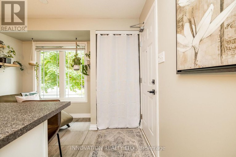28790023/452-hillsboro-private/emerald-meadowstrailwest/ottawa/ontario/K2M3A7_4