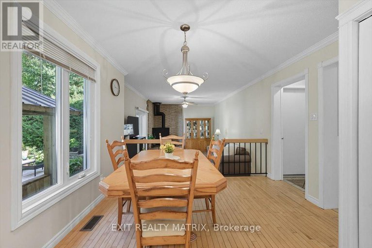 28933679/159-dunlop-crescent/village-of-russell/russell/ontario/K4R1B3_15