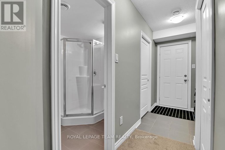 28681481/604-brian-good-avenue/riverside-southgloucester-glen/ottawa/ontario/K4M0G7_27