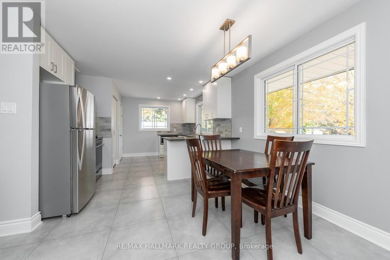 29013093/404-bouchard-street/russell-twp/russell/ontario/K4R1E5_9