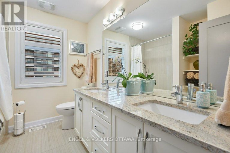 29634187/340-byron-avenue/westborohampton-park/ottawa/ontario/K1Z5V4_34