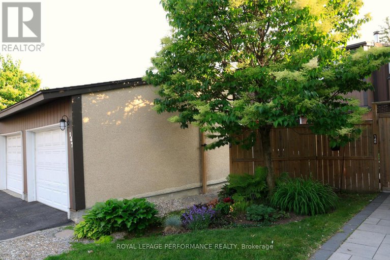 28988319/147-2111-montreal-road/beaconwood/ottawa/ontario/K1J8M8_39