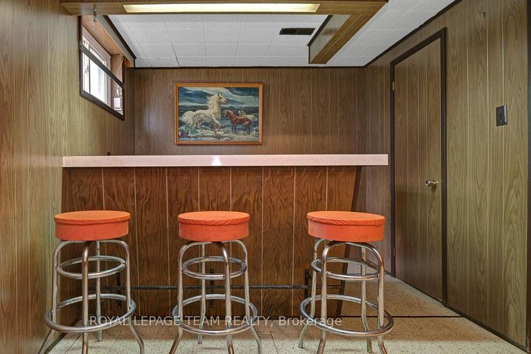 29605517/1107-falaise-road/borden-farmstewart-farmcarleton-heightsparkwood-hills/ottawa/ontario/K2E6R1_21