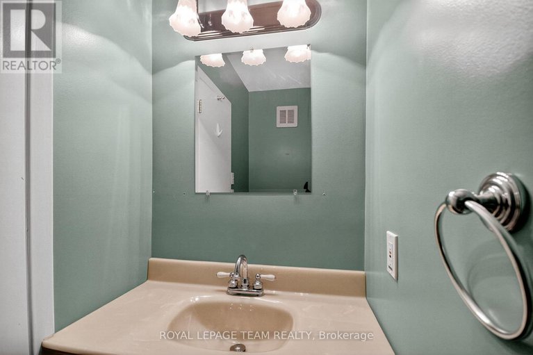 28941535/1264-morrison-drive/redwood-park/ottawa/ontario/K2H7L5_45