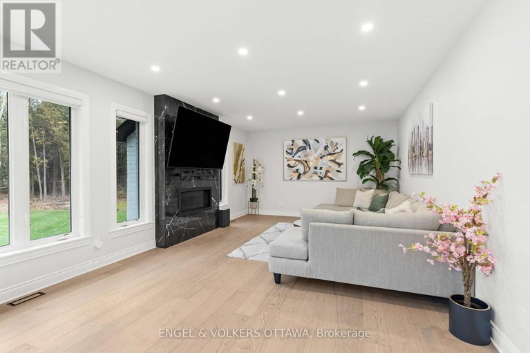 28524481/1108-meadowshire-way-sw/manotick-east-to-manotick-station/ottawa/ontario/K4M0A5_13