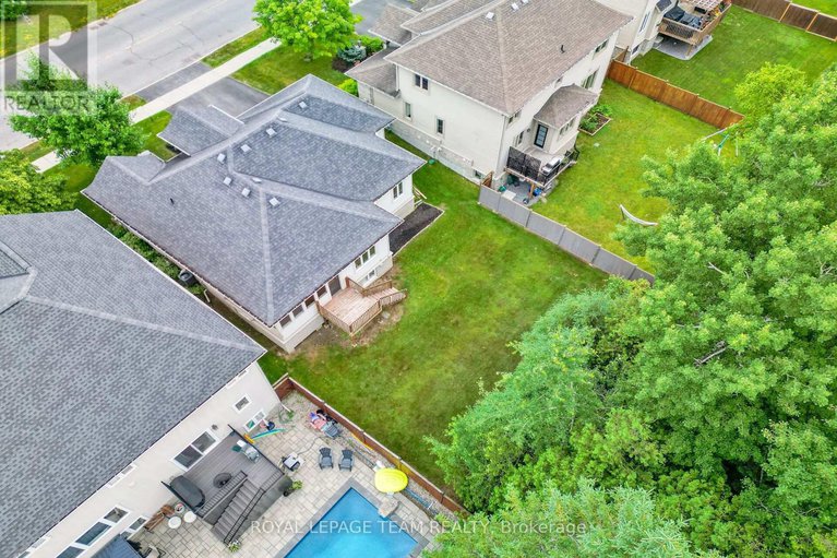 28532592/142-west-ridge-drive/stittsville-central/ottawa/ontario/K2S2H3_40
