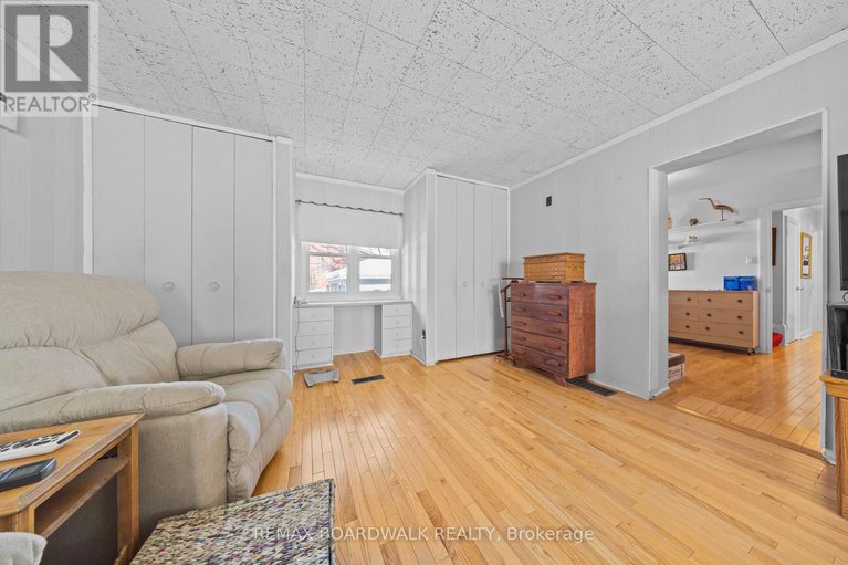 29393366/961-kingsmere-avenue/mckellar-heightsglabar-park/ottawa/ontario/K2A3K3_19