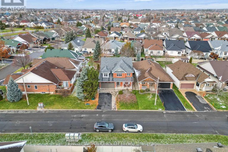 29155937/823-scala-avenue/notting-hillsummerside/ottawa/ontario/K4A4M2_35