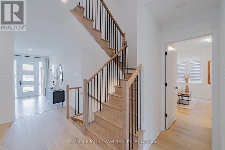 28698109/2055-wanderer-avenue/mahogany-community/ottawa/ontario/K4M0W9_13