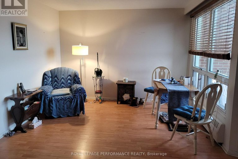 27744234/612-915-elmsmere-road/ottawa/ontario/K1J8H8_18