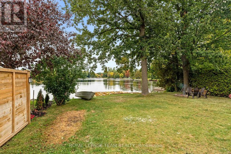 28908182/1119-firefly-lane/manotick-south-to-roger-stevens/ottawa/ontario/K4M0T6_42