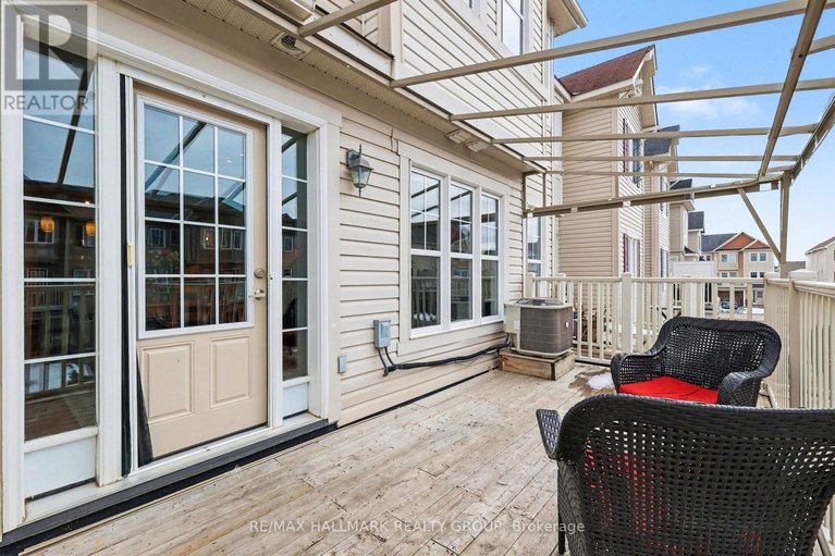 29628515/2516-nutgrove-avenue/half-moon-bay/ottawa/ontario/K2J0X3_40