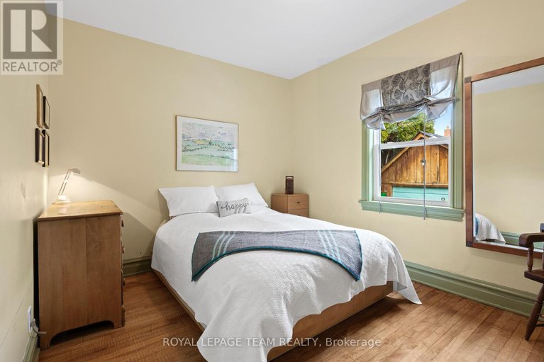 29121012/15-helena-street/ottawa-west/ottawa/ontario/K1Y3M7_14