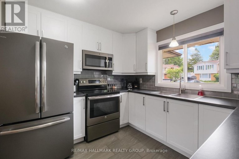28538565/296-pintail-terrace/chatelaine-village/ottawa/ontario/K1E2A1_20