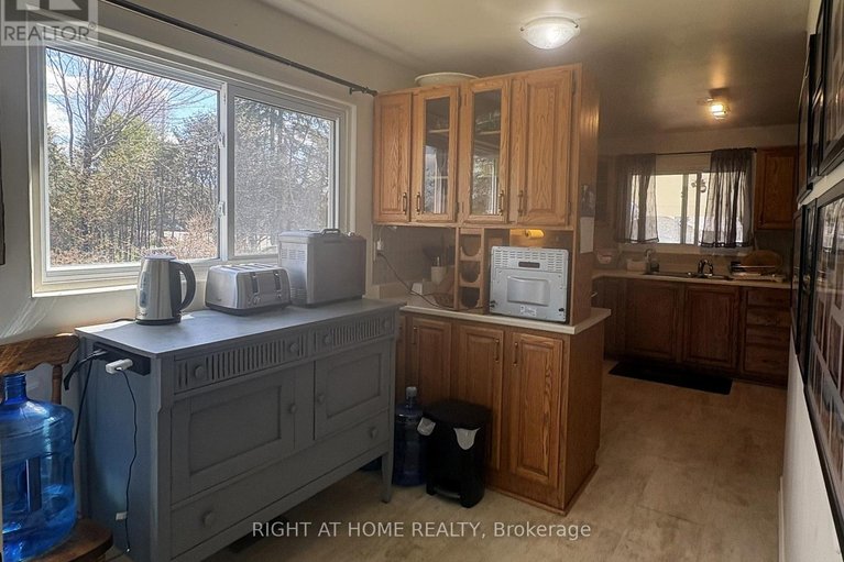 29659131/793-river-road/riverside-southgloucester-glen/ottawa/ontario/K4M0T9_16