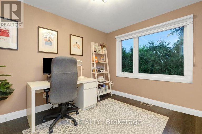 29295105/319-glynn-avenue/overbrookcastle-heights/ottawa/ontario/K1K1R9_29