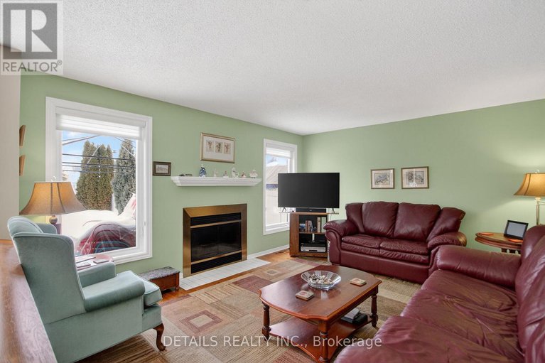 29410733/6105-lariviere-crescent/orleans-village/ottawa/ontario/K1W1C6_15