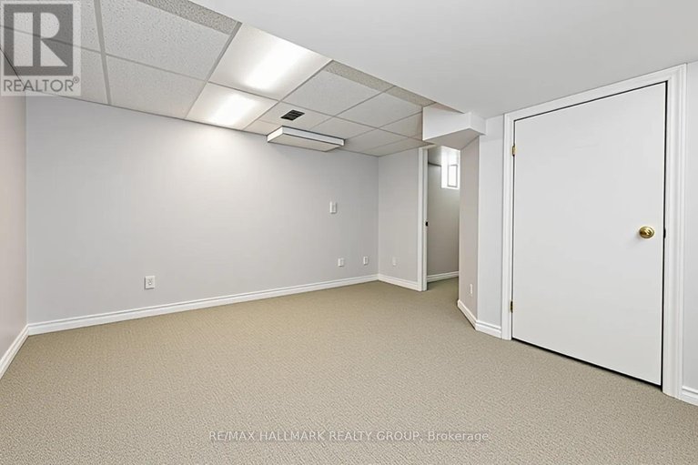 29684992/6382-st-louis-drive/hiawatha-parkconvent-glen/ottawa/ontario/K1C2Y1_37