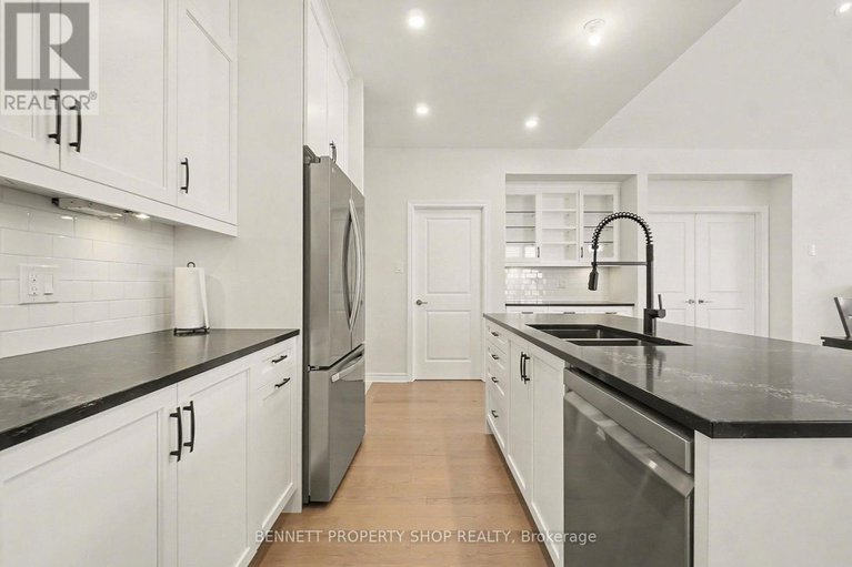 29304430/621-enclave-lane-sw/town-of-rockland/clarence-rockland/ontario/K4K0M8_10