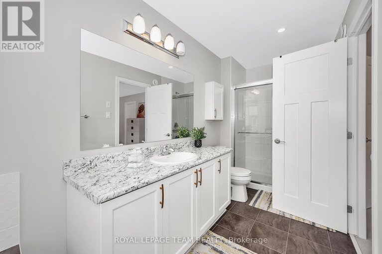 28564716/526-edenwylde-drive/remainder-of-stittsville-area/ottawa/ontario/K2S2K4_27