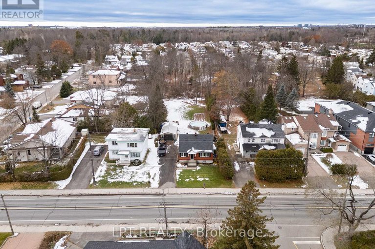 29145725/3794-albion-road/emerald-woodssawmill-creek/ottawa/ontario/K1T1A5_6