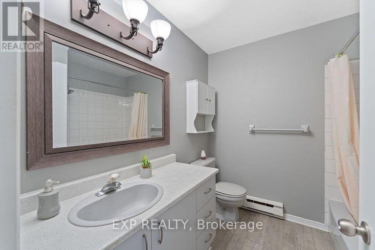 28765564/202-299-castor-street/village-of-russell/russell/ontario/K4R1E9_26