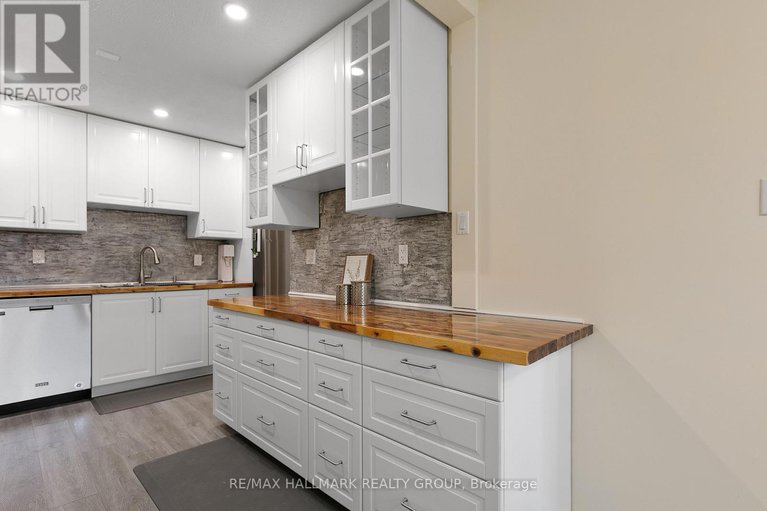 29239639/24-2652-moncton-road/queensway-terrace-north/ottawa/ontario/K2B7W1_15