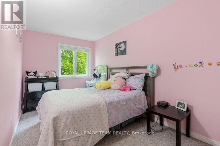 28447984/80-pickwick-drive/cedargrovefraserdale/ottawa/ontario/K2J3E2_21