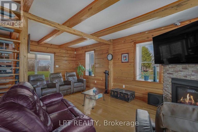 29649778/1290-tannery-road-w/north-glengarry-lochiel-twp/north-glengarry/ontario/K0B1E0_15