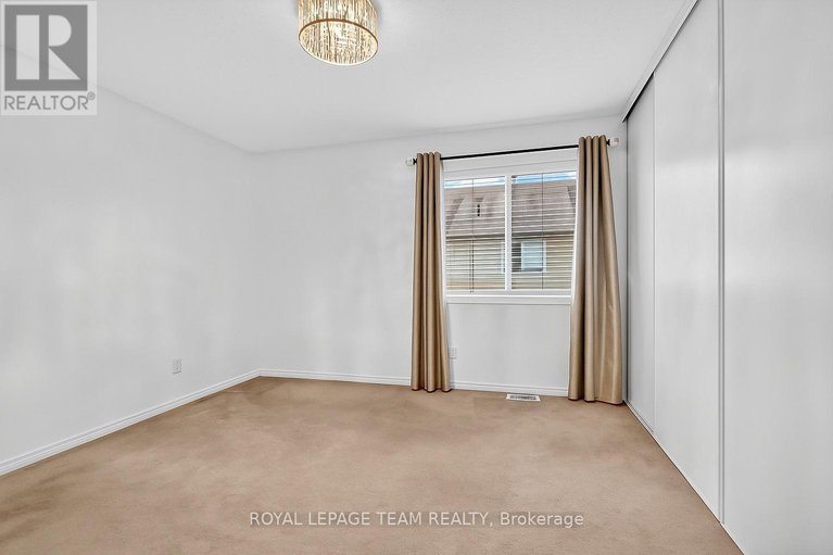 29224353/114-wharhol-private/westcliffe-estates/ottawa/ontario/K2H1G6_22