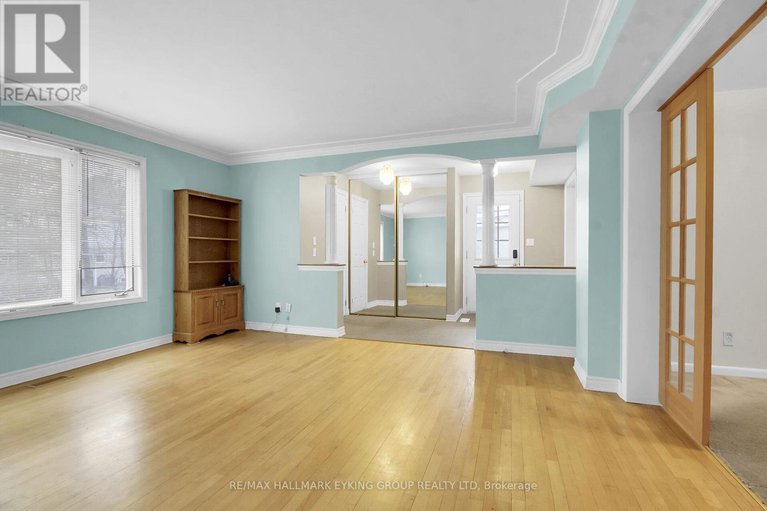 29614145/2018-olympia-crescent/elmvale-acresurbandale/ottawa/ontario/K1G2B4_5