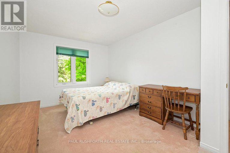 28485163/6146-oak-meadows-drive/chapel-hill/ottawa/ontario/K1C7G7_16