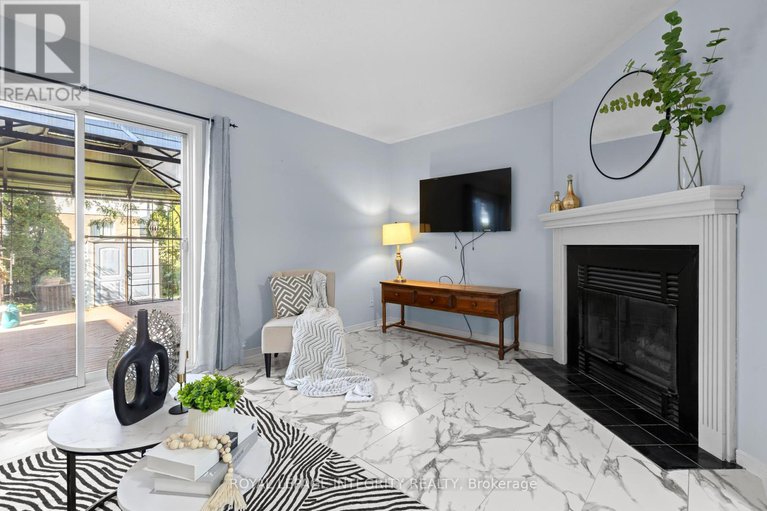 28939394/11-royal-field-crescent/longfields/ottawa/ontario/K2J4G1_11