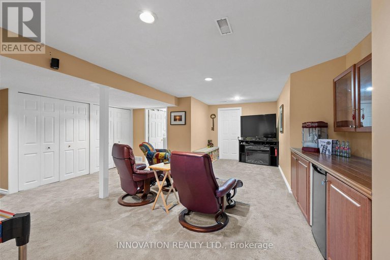 28910389/39-furlong-crescent/bridlewood/ottawa/ontario/K2M2J1_28