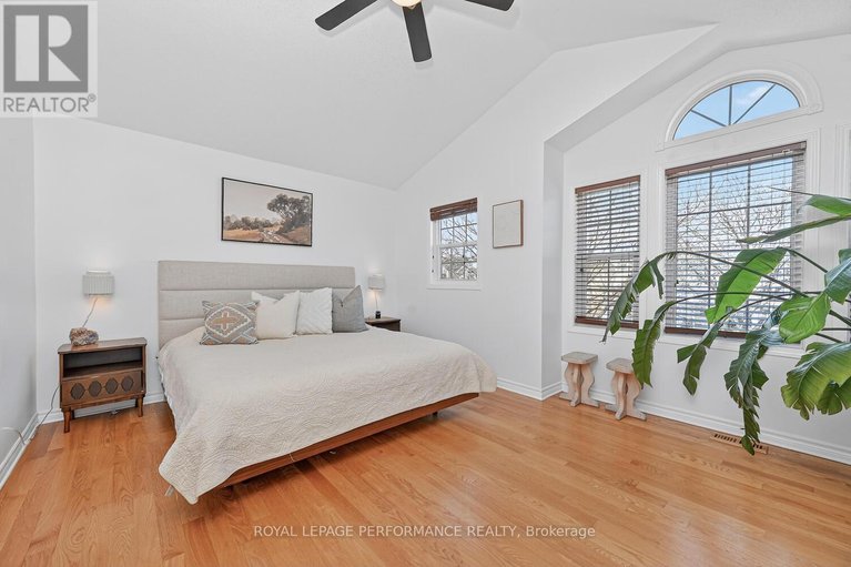 29575715/1665-frenette-street/fallingbrookgardenway-south/ottawa/ontario/K4A4L4_22