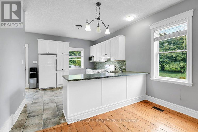 28648694/18597-dundas-street/south-glengarry-charlottenburgh-twp/south-glengarry/ontario/K0C1S0_12