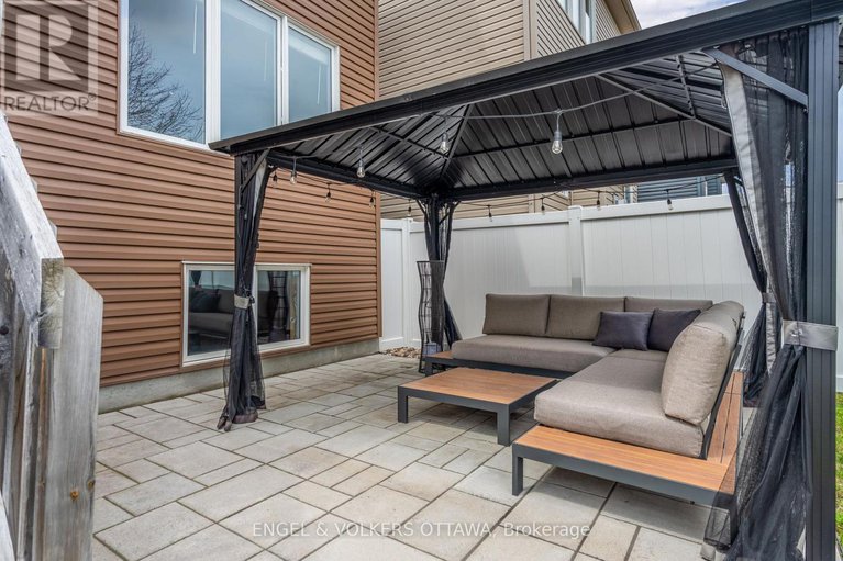 28239437/3499-woodroffe-avenue/strandherd/ottawa/ontario/K2G7A6_30