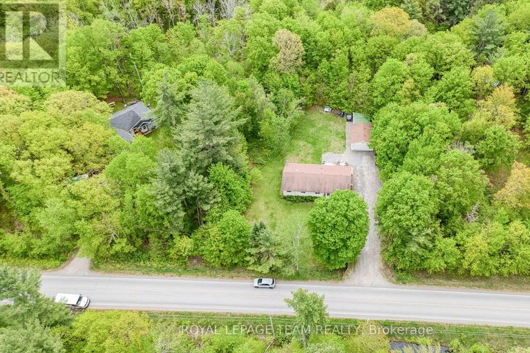 28363594/285-drummond-11-concession/drummond-n-elmsley-drummond-twp/drummondnorth-elmsley/ontario/K7C0C5_3