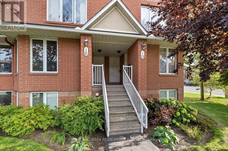28853846/10-lakepointe-drive/avalon-east/ottawa/ontario/K4A5E3_1