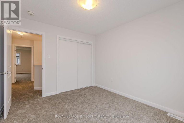 29569553/66-osler-street/morgans-grantsouth-march/ottawa/ontario/K2W0M1_23