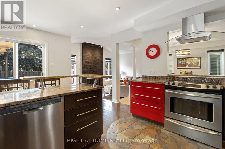 29253962/139-locheland-crescent/barrhaven-east/ottawa/ontario/K2G6H3_15